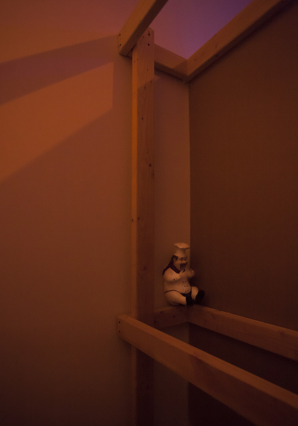 Jacky Connolly Frozen Pizza Gnome, 2015 Chef Chardonnay Figurine, cold cast resin