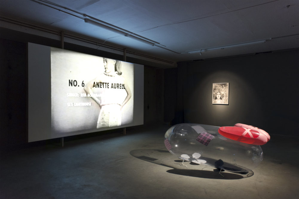 03: Opening_to_the_Sighs, 2016 Installation view