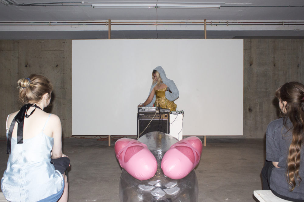 0619_ULO_HVR_Pinky_003